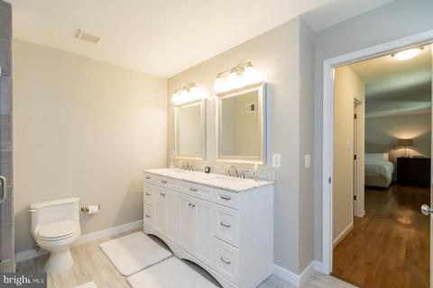 734 Ridge Dr, Mclean, VA 22101 photo 5