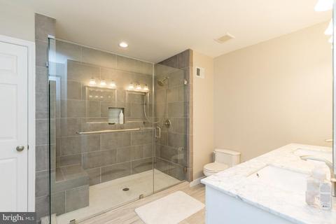 734 Ridge Dr, Mclean, VA 22101 photo 4