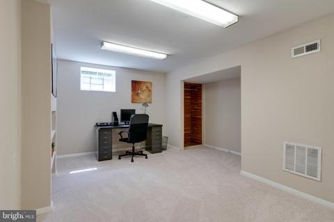 8519 Lancashire Dr, Springfield, VA 22151 photo 32