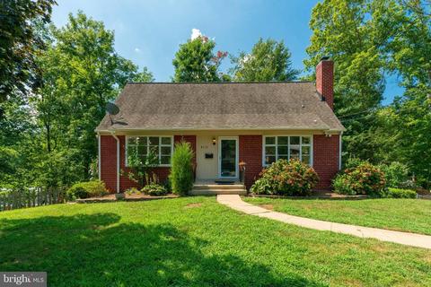 8519 Lancashire Dr, Springfield, VA 22151 photo 1