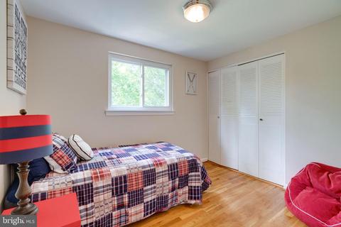 8519 Lancashire Dr, Springfield, VA 22151 photo 22