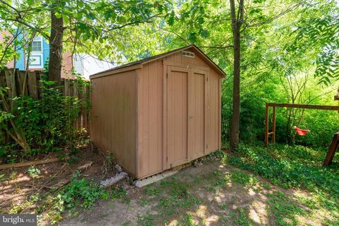 8519 Lancashire Dr, Springfield, VA 22151 photo 40
