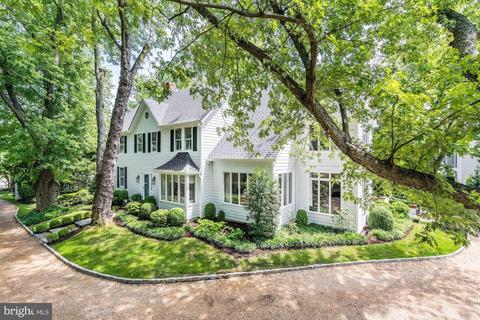 753 Chain Bridge Rd, Mclean, VA 22101 photo 1