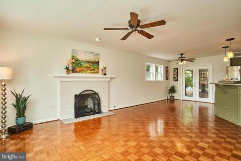 7516 Jervis St, Springfield, VA 22151 photo 4