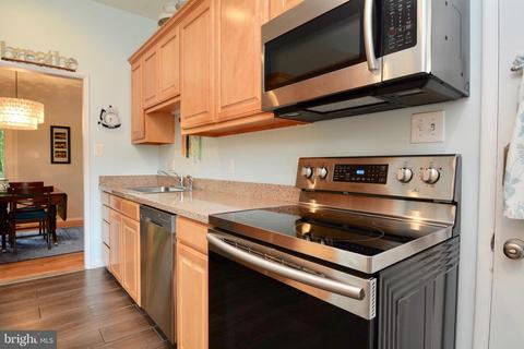 6330 Alberta St, Springfield, VA 22152 photo 17