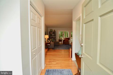 6330 Alberta St, Springfield, VA 22152 photo 9