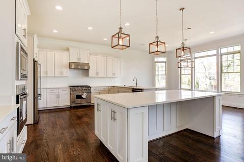 7204 Bayside Ct, Mclean, VA 22101 photo 8