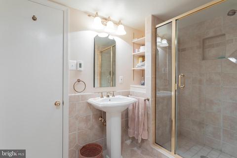 6931 Girard St, Mclean, VA 22101 photo 33