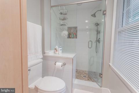 6931 Girard St, Mclean, VA 22101 photo 18