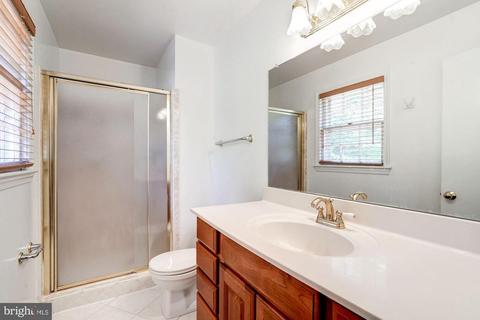8020 Agin Ct, Mclean, VA 22102 photo 23