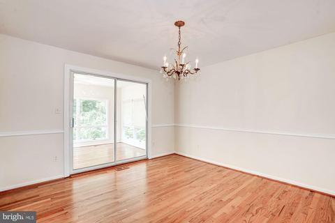 8020 Agin Ct, Mclean, VA 22102 photo 14