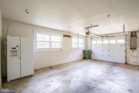 8020 Agin Ct, Mclean, VA 22102 photo 33