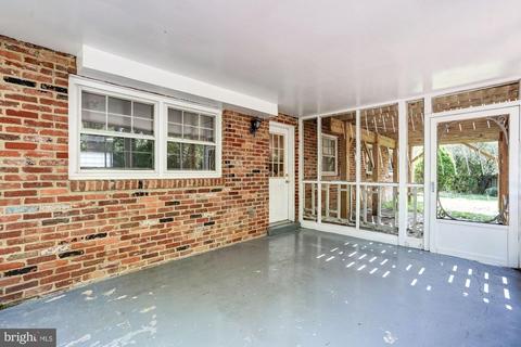 8020 Agin Ct, Mclean, VA 22102 photo 29