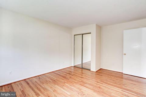 8020 Agin Ct, Mclean, VA 22102 photo 20