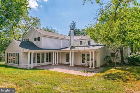 1319 Macbeth St, Mclean, VA 22102 photo 3