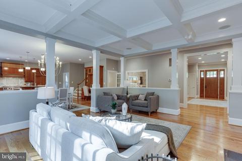 1537 Longfellow St, Mclean, VA 22101 photo 7