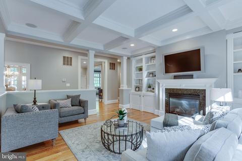 1537 Longfellow St, Mclean, VA 22101 photo 5