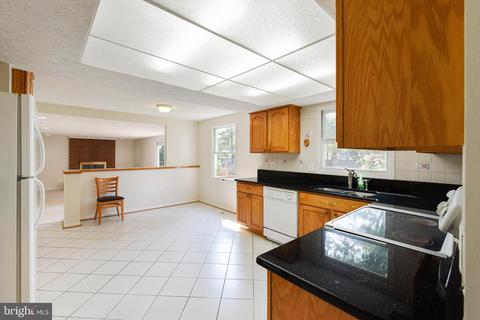 6906 Bethnal Ct, Springfield, VA 22150 photo 12