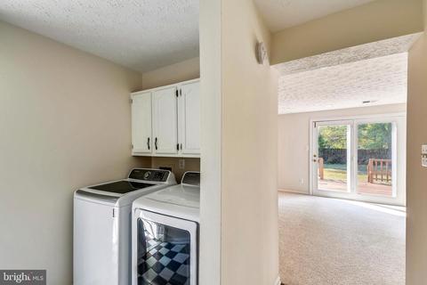 6906 Bethnal Ct, Springfield, VA 22150 photo 15
