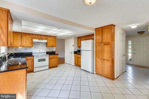 6906 Bethnal Ct, Springfield, VA 22150 photo 11