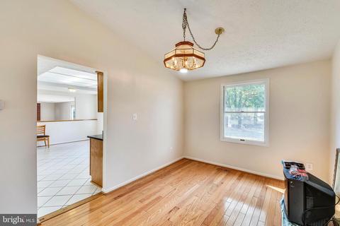 6906 Bethnal Ct, Springfield, VA 22150 photo 10