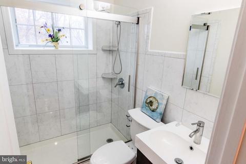 7202 Halifax Pl, Springfield, VA 22150 photo 15