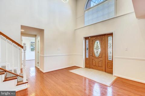 7202 Halifax Pl, Springfield, VA 22150 photo 4