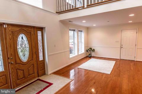 7202 Halifax Pl, Springfield, VA 22150 photo 5