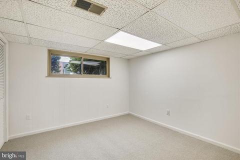 7513 Gresham St, Springfield, VA 22151 photo 36