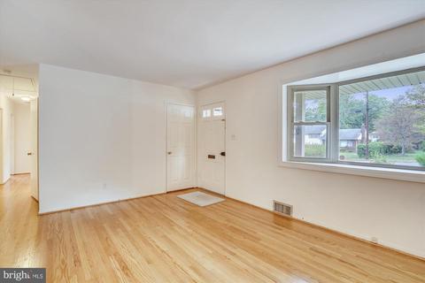 7513 Gresham St, Springfield, VA 22151 photo 25