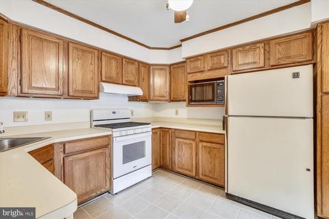 7513 Gresham St, Springfield, VA 22151 photo 16