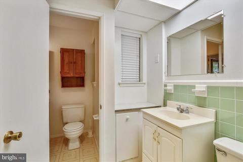 7513 Gresham St, Springfield, VA 22151 photo 26