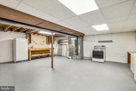 7513 Gresham St, Springfield, VA 22151 photo 41