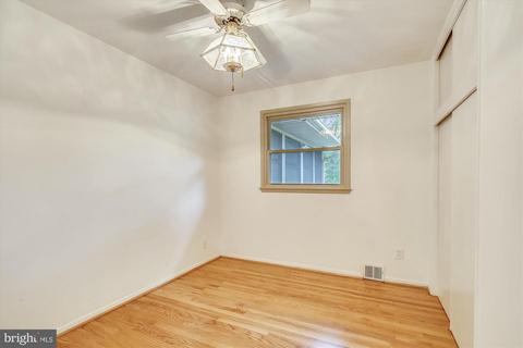 7513 Gresham St, Springfield, VA 22151 photo 32