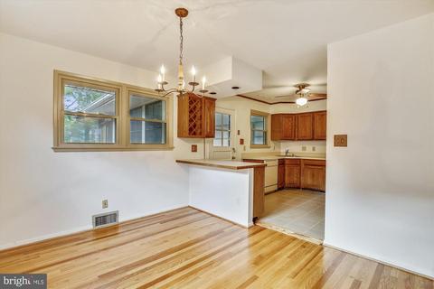 7513 Gresham St, Springfield, VA 22151 photo 19