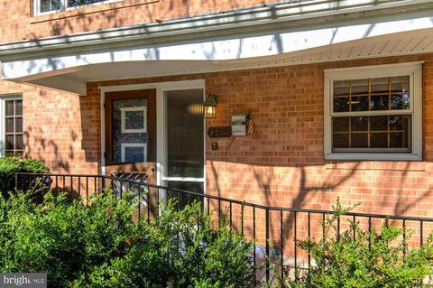 7510 Long Pine Dr, Springfield, VA 22151 photo 3