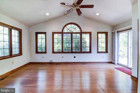 7510 Long Pine Dr, Springfield, VA 22151 photo 8