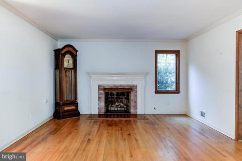 7510 Long Pine Dr, Springfield, VA 22151 photo 11