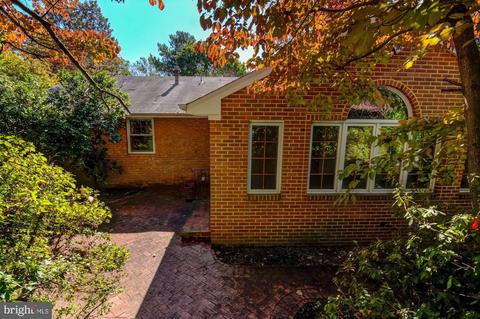 7510 Long Pine Dr, Springfield, VA 22151 photo 6