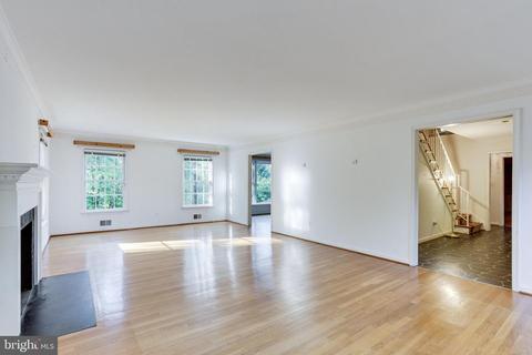 8601 Brook Rd, Mclean, VA 22102 photo 3
