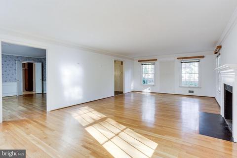 8601 Brook Rd, Mclean, VA 22102 photo 5