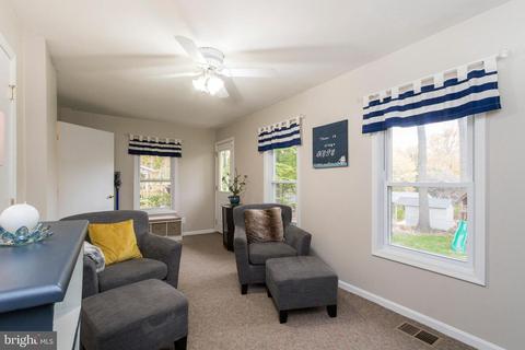 8526 Parliament Dr, Springfield, VA 22151 photo 12