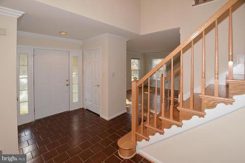 6504 Heather Brook Ct, Mclean, VA 22101 photo 3