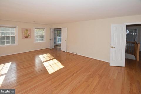6504 Heather Brook Ct, Mclean, VA 22101 photo 8