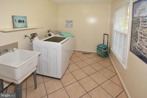 6504 Heather Brook Ct, Mclean, VA 22101 photo 27