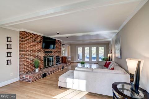 1044 Rector Ln, Mclean, VA 22102 photo 17