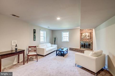 1044 Rector Ln, Mclean, VA 22102 photo 40