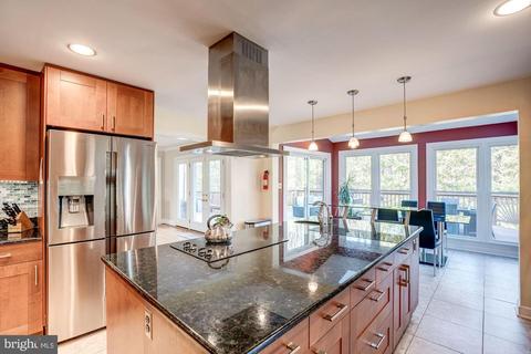 1044 Rector Ln, Mclean, VA 22102 photo 10