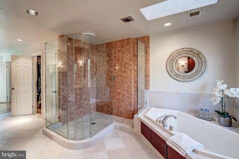 1044 Rector Ln, Mclean, VA 22102 photo 27