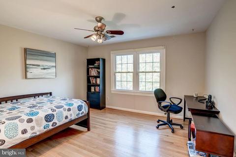 1044 Rector Ln, Mclean, VA 22102 photo 30